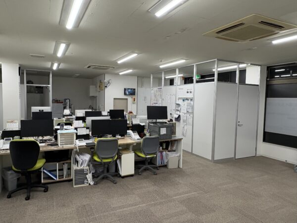 本社1階オフィスフロアを拡張しましたサムネイル